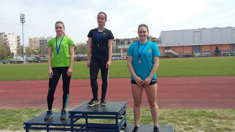 Gare di atletica a Pola