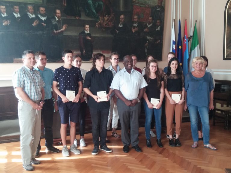 Il sindaco riceve i maturandi