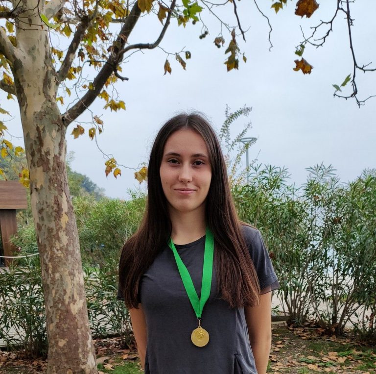 Primo posto alla gara di corsa campestre