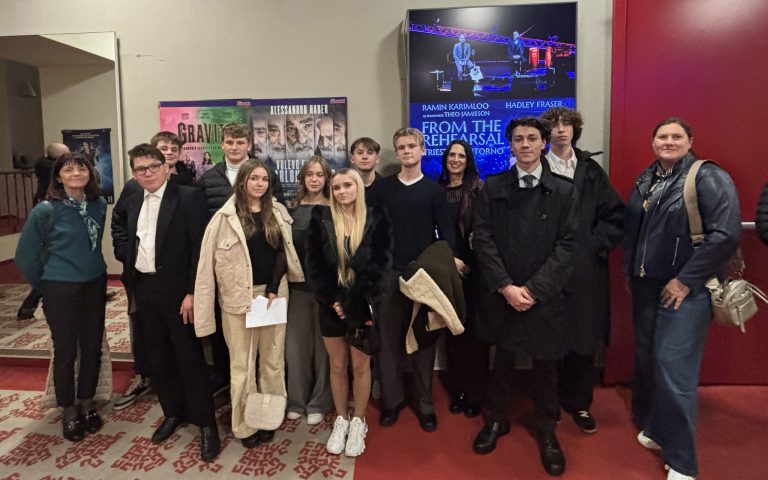 Teatro Rossetti – “Crisi di nervi”